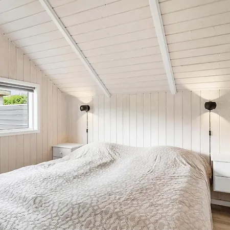 Vackert Hem I Sydals Med Bastu Semesterbostad Sarup